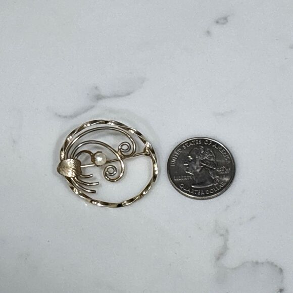 Vintage Gold Filled Brooch Pearl Leaf Swirl Signed - Picture 12 of 12